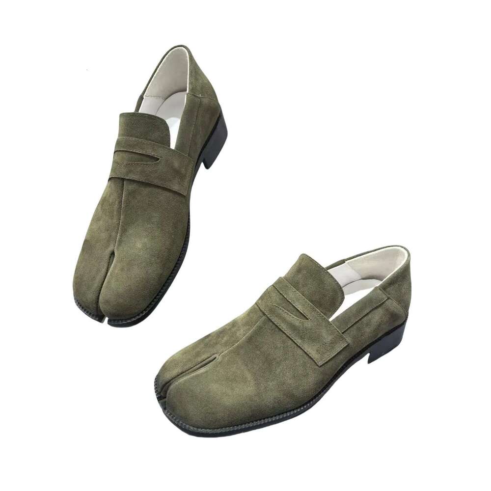 New Leisure Horseshoe Shaped Split Toe Men's Flat Casual Comfortable Loafers Designer Style Shoes For Men
