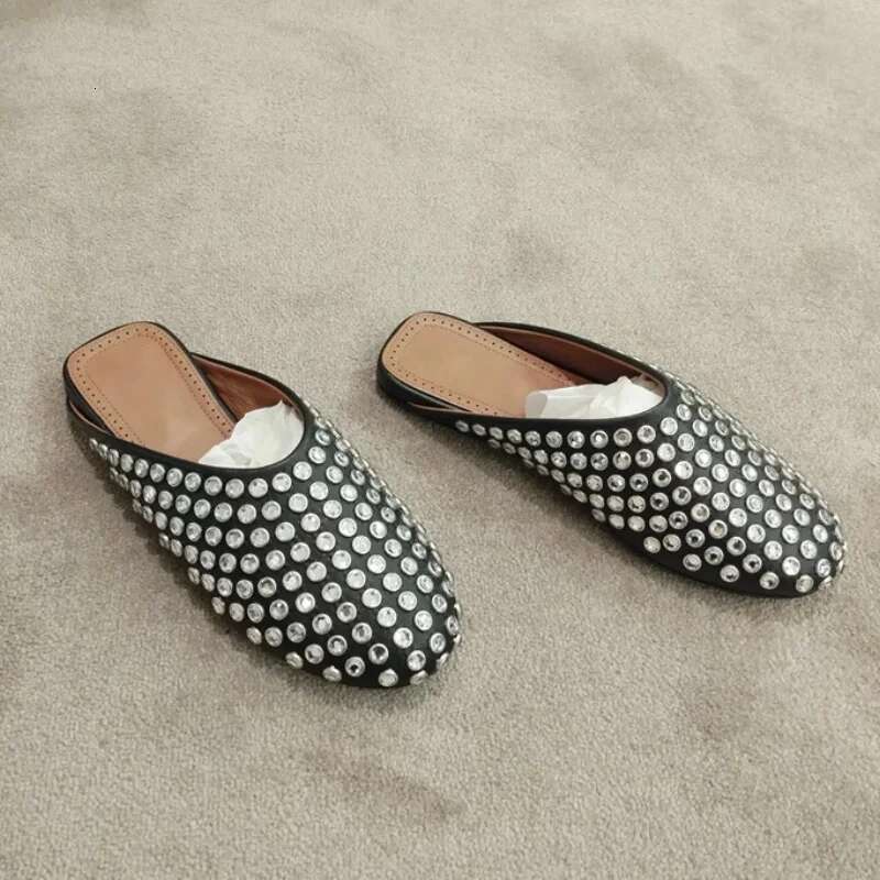 High Quality Women Fashionable Rhinestone Slippers Comfortable Closed Casual Outdoor Punk Flat Shoes Mules