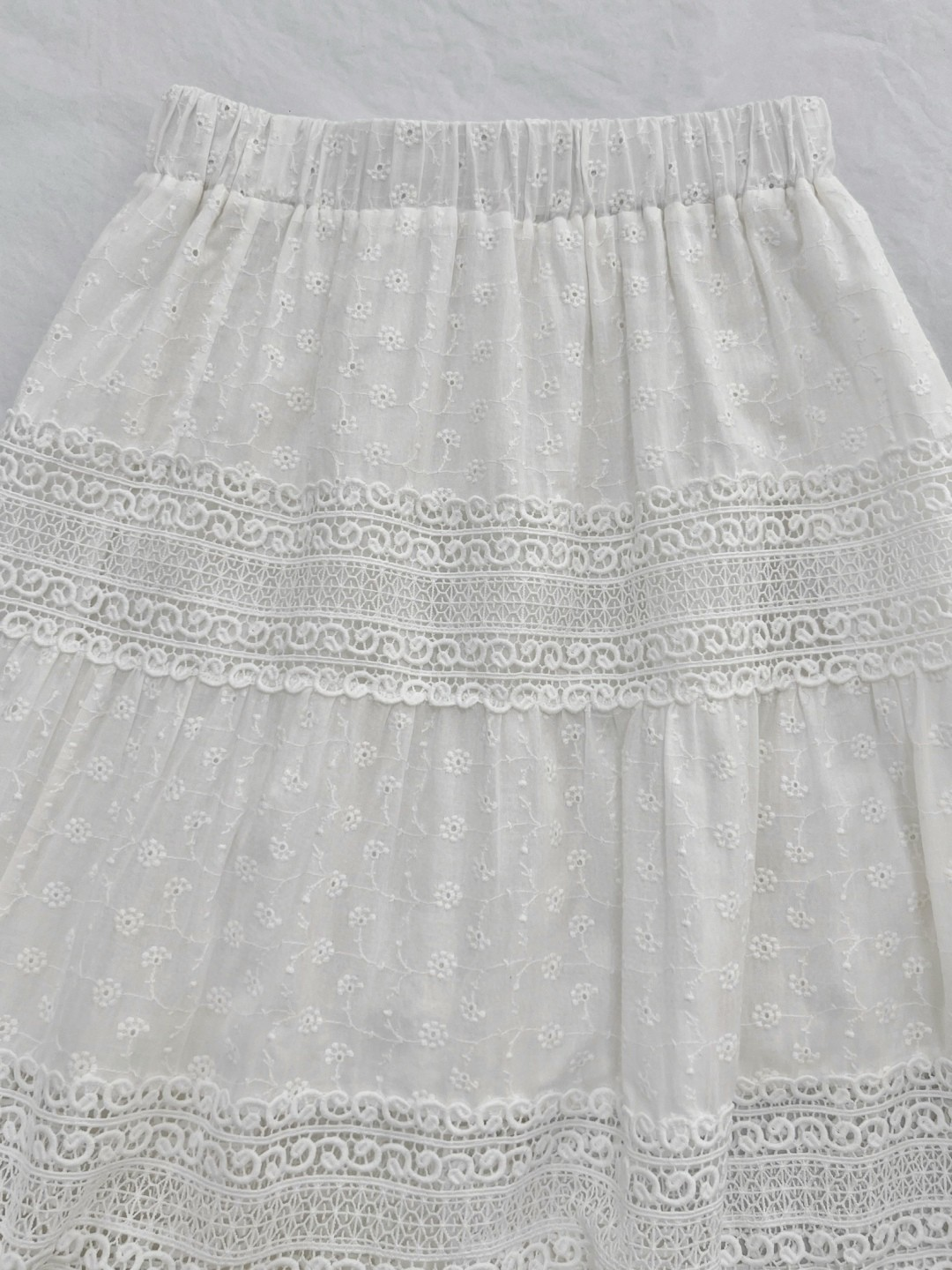 2025 Lace pattern dress Fashion Week Show Customized Fashion Tailored clothing womens Fashion Paris.M399