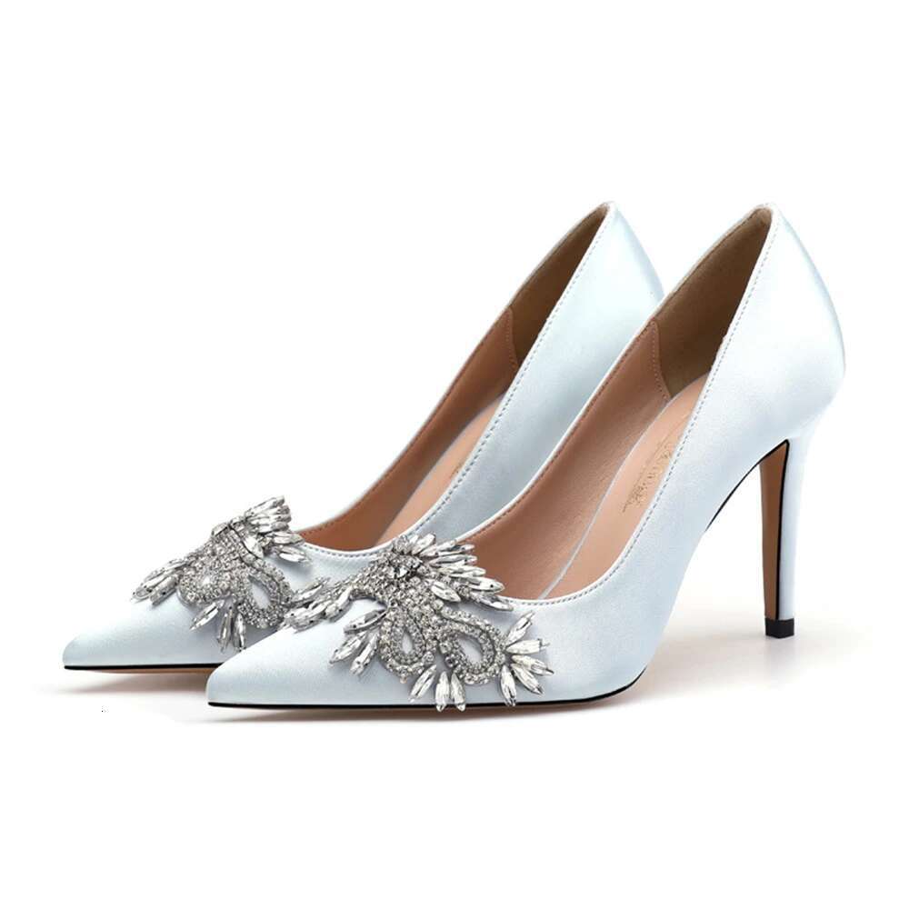 Spring and summer new pointed shallow silk rhinestone wedding thin high-heeled banquet dress large-size women's shoes