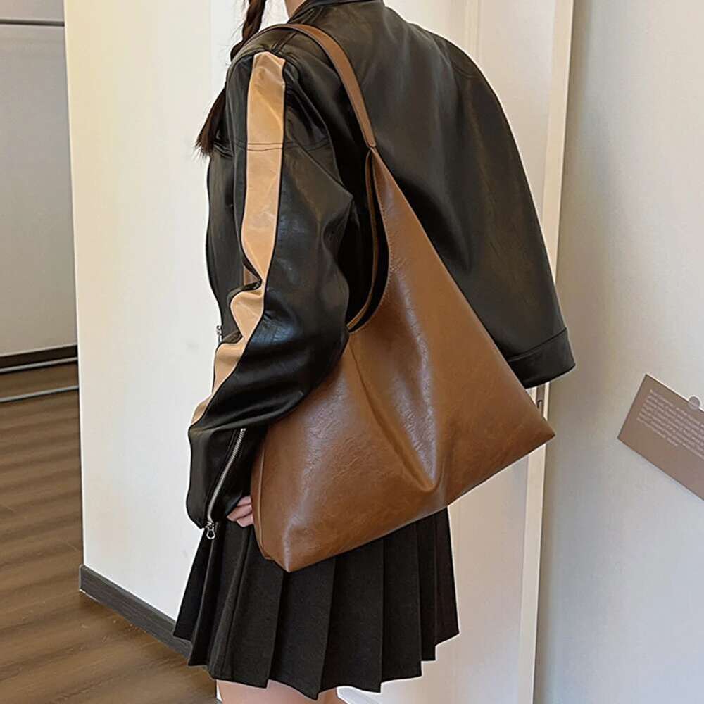 PU Soft Leather Tote Large Capacity Women Big Shoulder Female Simple Underarm Hasp Closure Casual Commuting Bag Bag