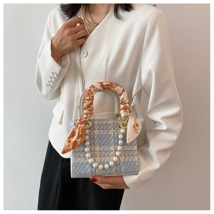 Women's trendy bag, trendy style, single shoulder small square bag, pearl handbag, diagonal cross bag