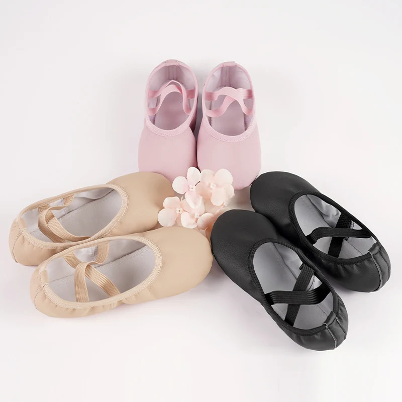 PU ballet shoes are suitable for young ren and girls rens dance shoes leather ballet shoes flat ren soft soled gymnastics shoes and dance shoes 250425