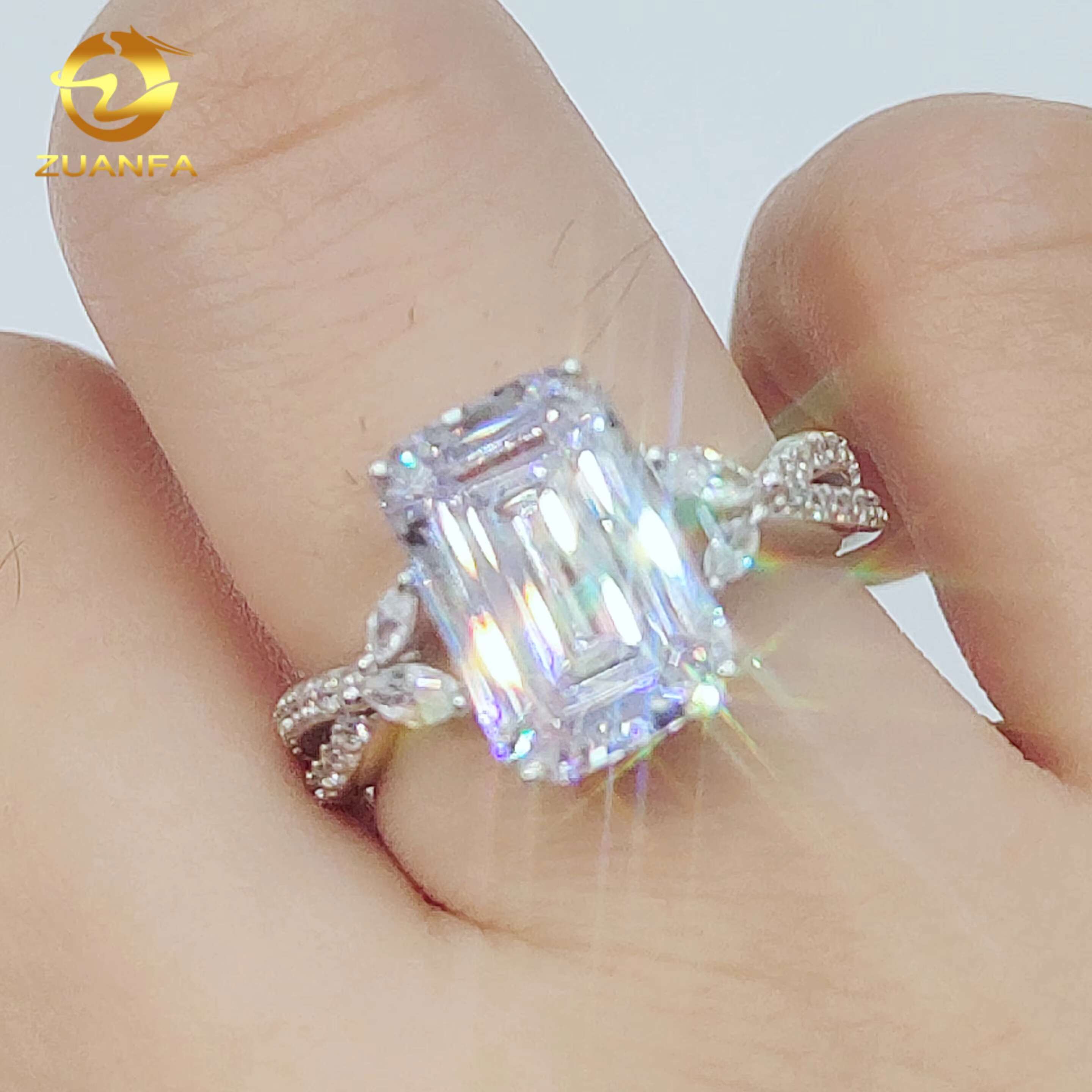 Zuanfa Jewelry Custom Emerald Cut Moissanite Diamond Engagement Rings Women Luxury 925 Sterling Silver Trendy Rings for Wedding