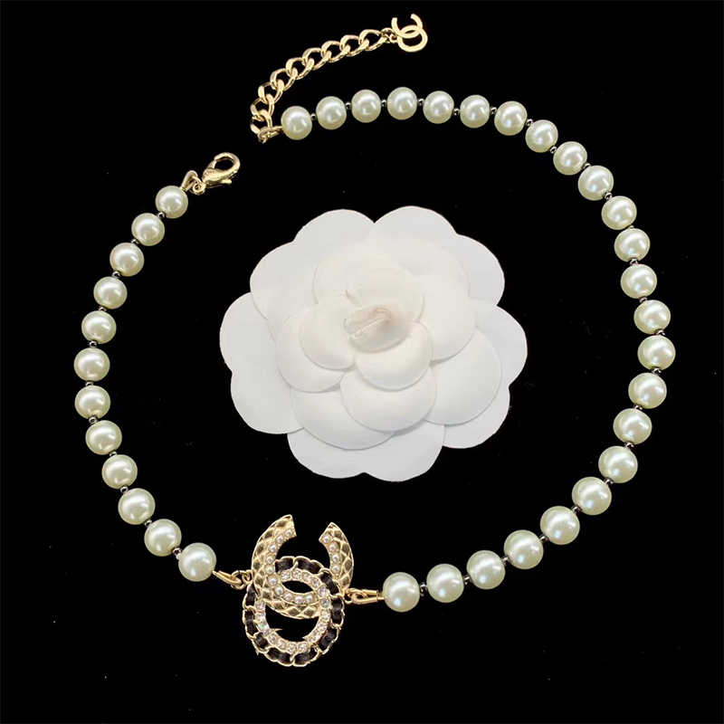 Classic brand CC necklace luxury pearl pendant necklace 925 silver necklace stainless steel designer necklace for women's jewelry