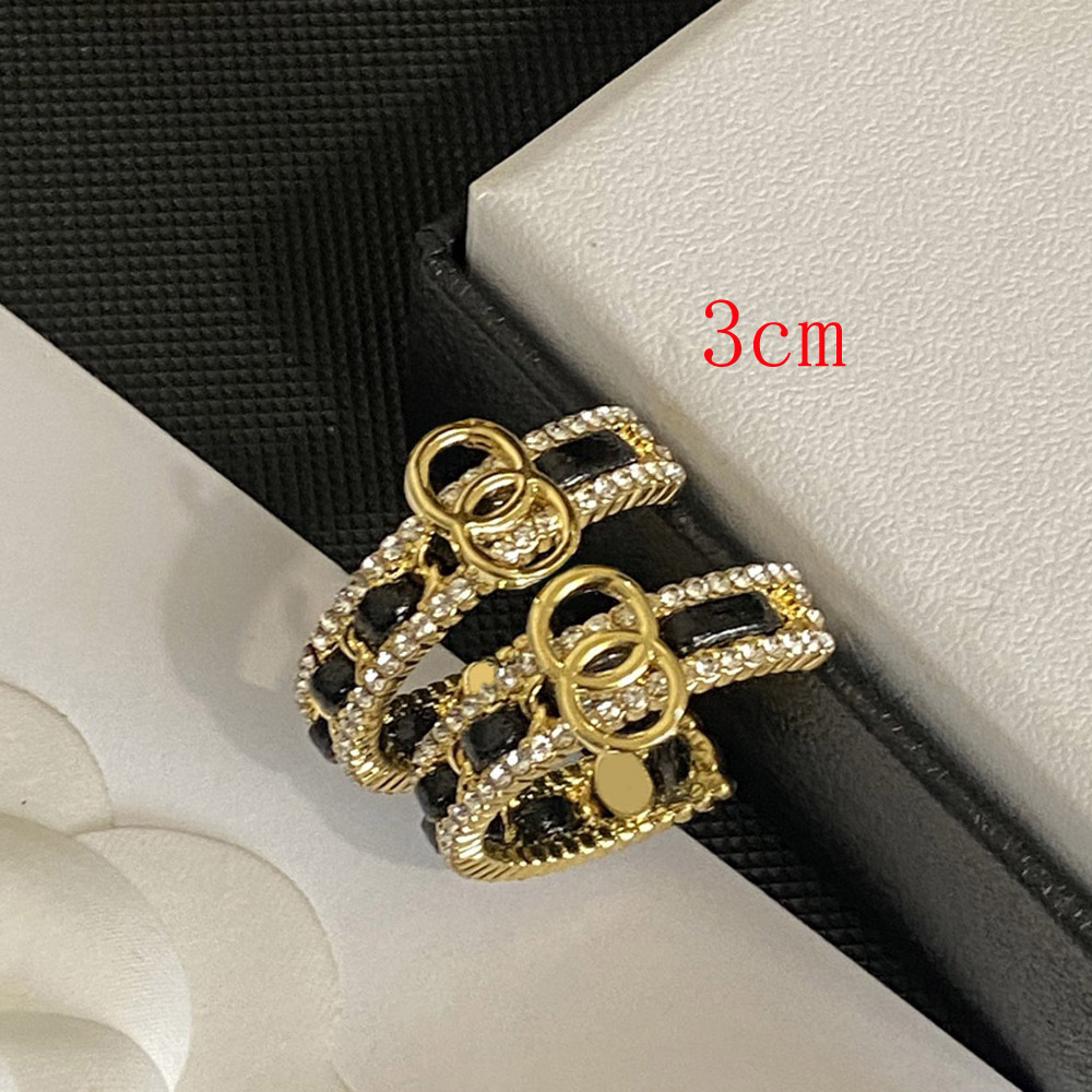 Pearl Eardrop Earrings Shimmering Crystal Earrings with Sparkling Encrusted Elegance Fashion Jewelry for Women Stylish Accessory for Parties and Events