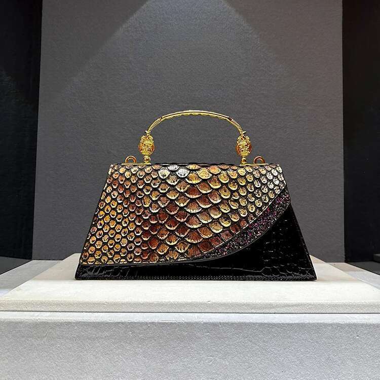 Designer Brand New Cowhide High Quality Fashion Handbag Dragon Scale Crocodile Print Shoulder Bag for Women Hot Sale