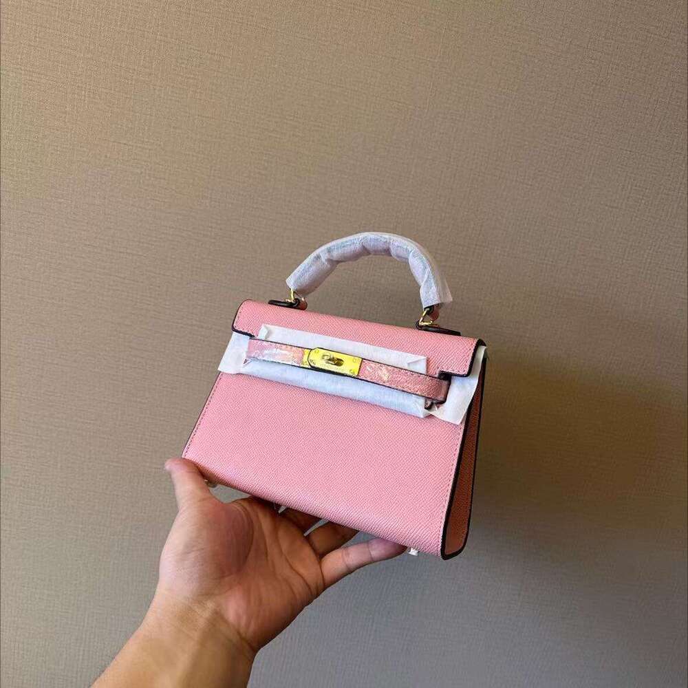Designer mini tote bags quality pochette Shoulder Bag Clutch Bags city White Womens Genuine Leather CrossBody Totes Medium classic vacation top 19cm