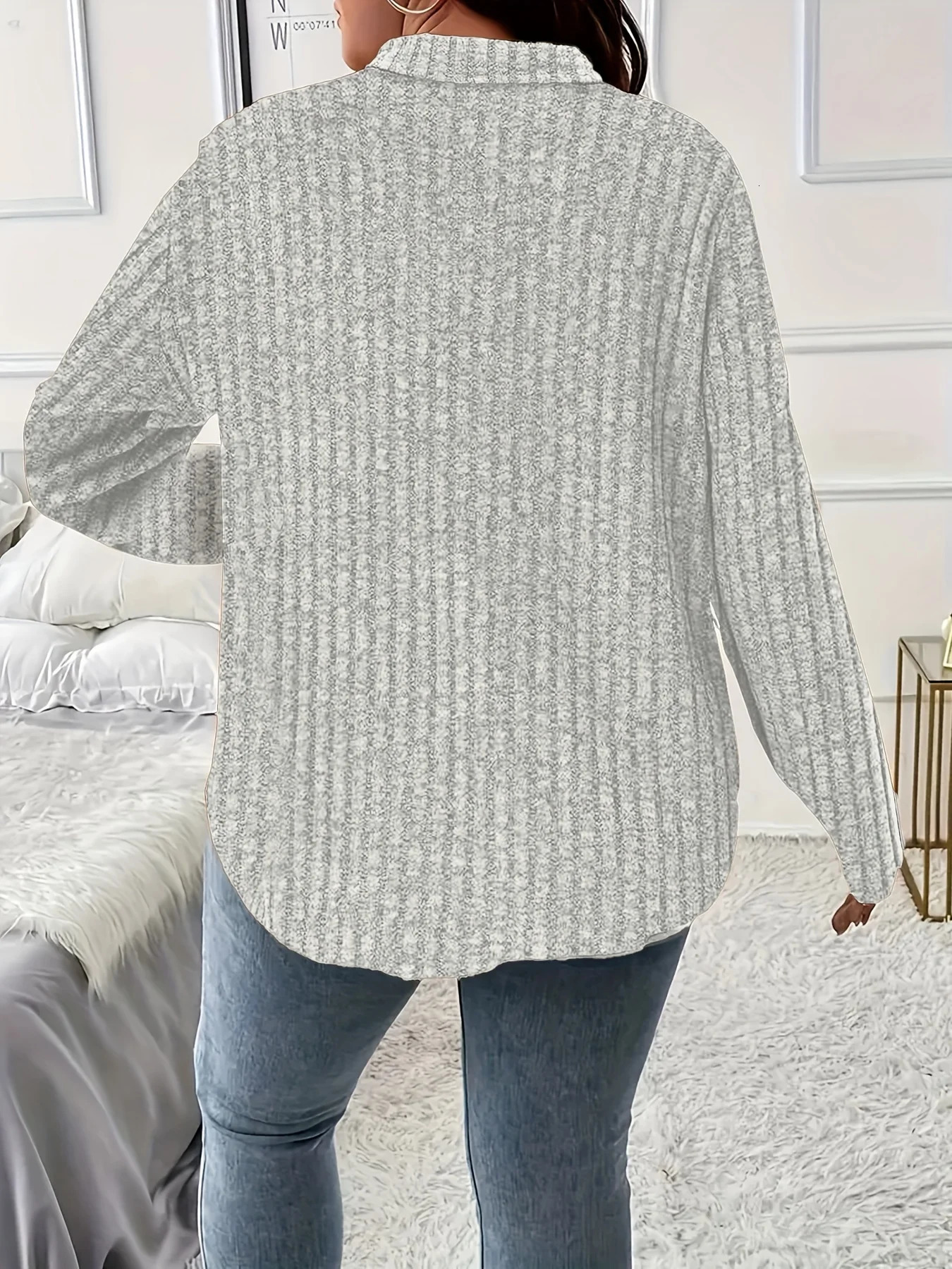 2024 European and American Cross border Plus Size Solid Color Vneck Long Sleeve Loose Tshirt 250430Z