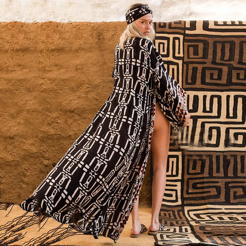 Beach covered oversized kimono womens geometric printed synthetic silk with belt suitable for loose and lightweight cardigans in summer 250422