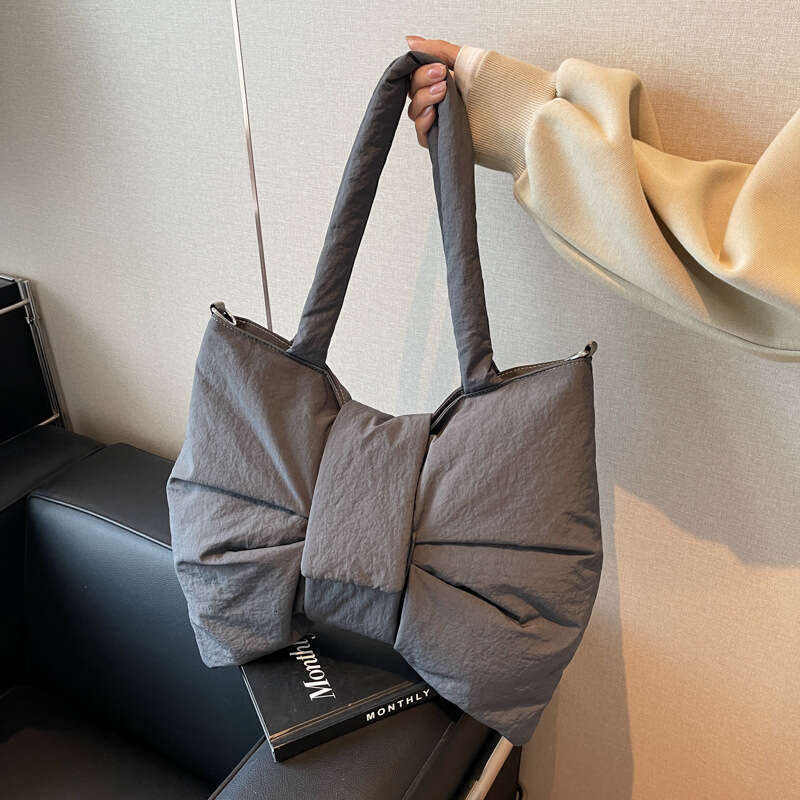 Korean version butterfly bow large capacity tote bag for women 2025, popular online, same style handbag shoulder niche crossbody canvas bag, 2025 new 