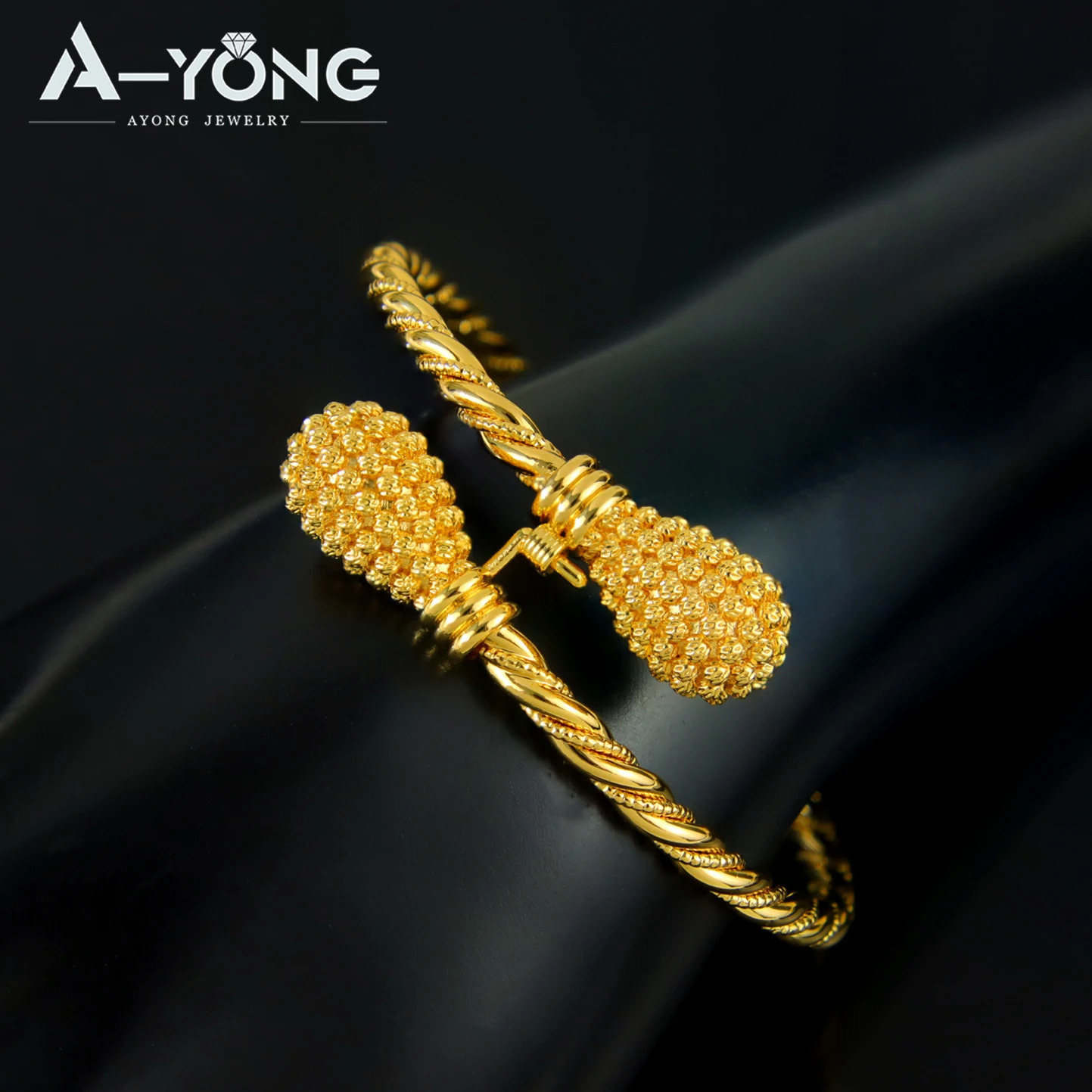 Fashion Dubai Gold Bracelet 21k Gold Plated Saudi Muslim Cuff Bracelet Nigerian Women Wedding Event Party Jewelry 250425