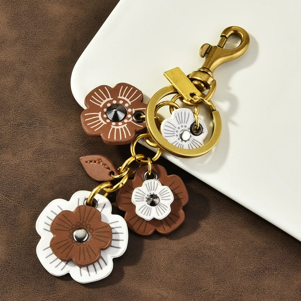 Retro Elegant Flower Keychain Suitable For Women Bag charm Car key chain Mobile phone chain Exquisite Gift memento 250430