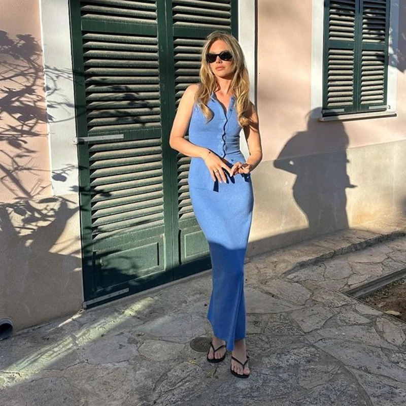 Knitted suit womens ultrathin Vneck sleeveless vest high waisted bag Hip Skirt elegant office fashion commuting 2piece set 250430e