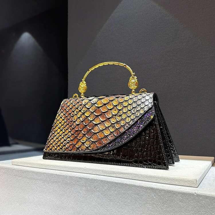 Designer Brand New Cowhide High Quality Fashion Handbag Dragon Scale Crocodile Print Shoulder Bag for Women Hot Sale