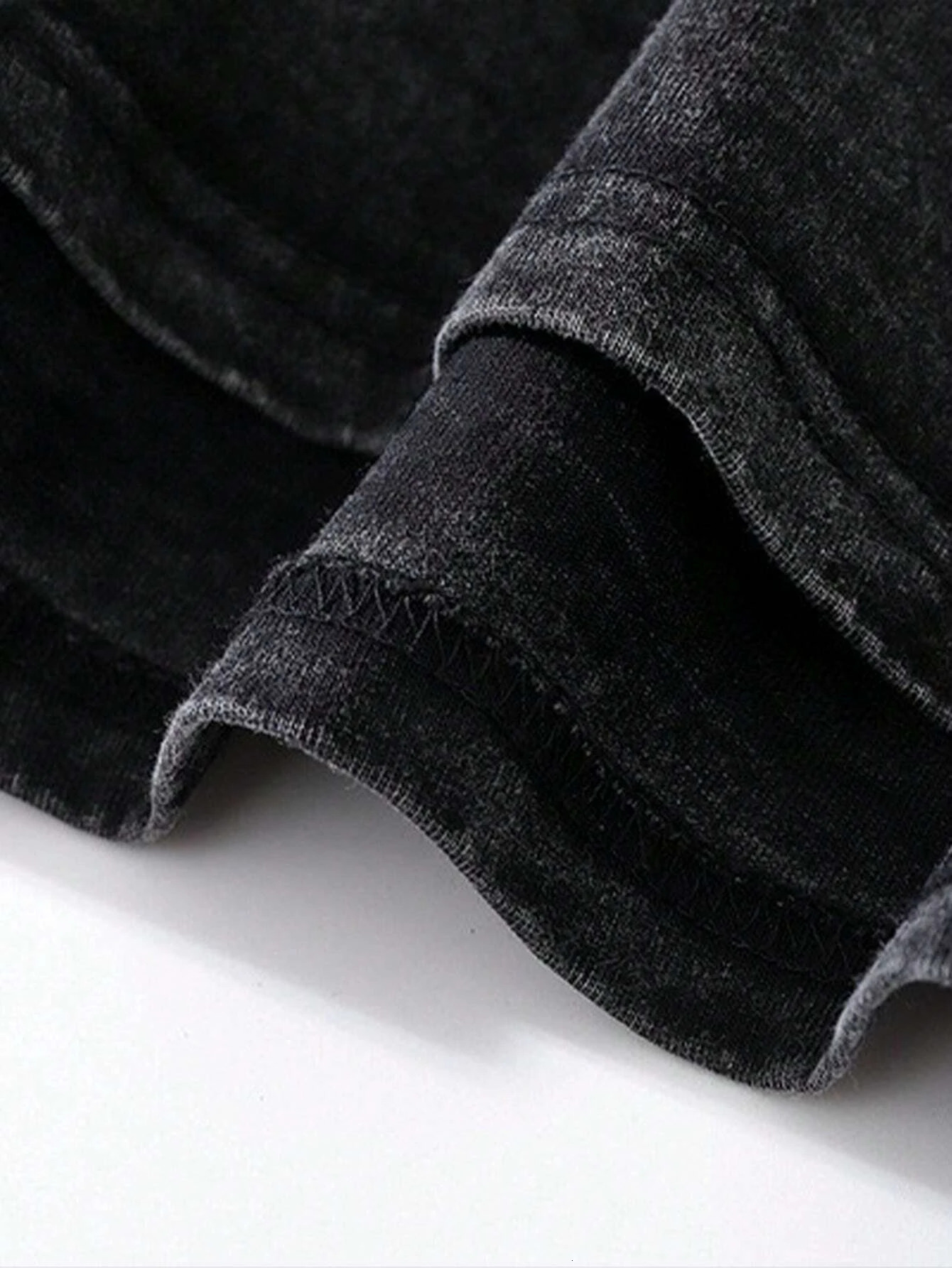 Cross printed short sleeved womens Tshirt featuring a purple retro summer street mens and casual cotton washed top 250430Z