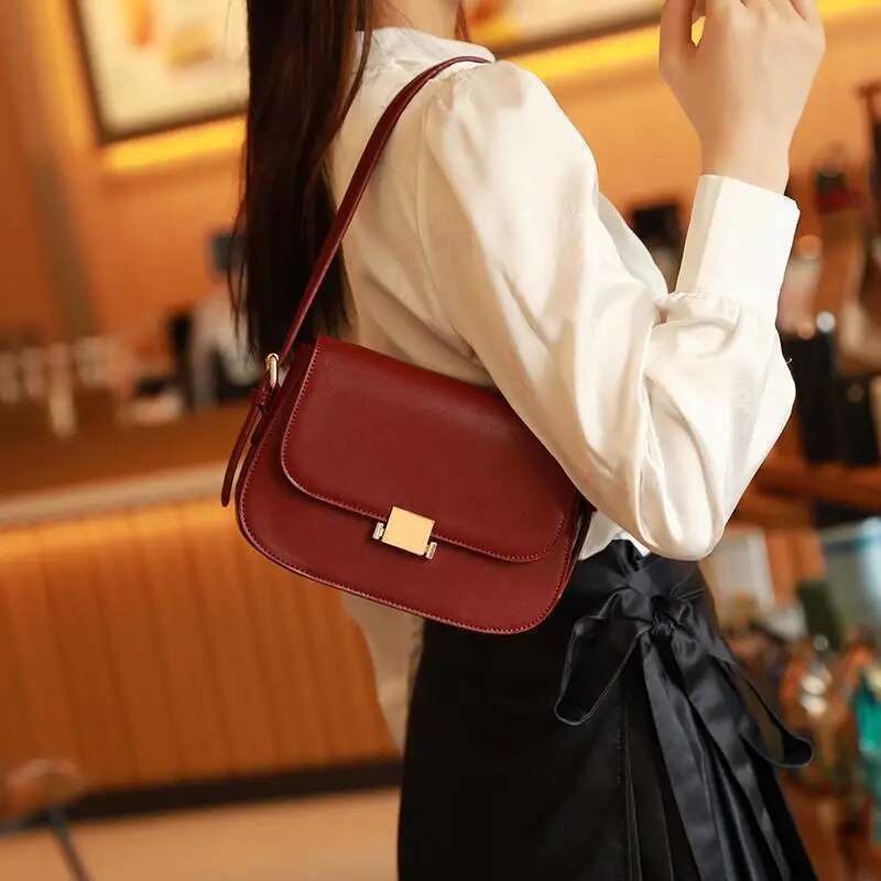 New Fashionable Armpit Crossbody Bag With High-End Feel For Wedding Brides