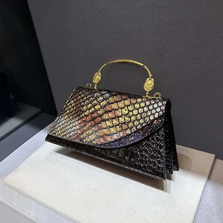 Designer Brand New Cowhide High Quality Fashion Handbag Dragon Scale Crocodile Print Shoulder Bag for Women Hot Sale