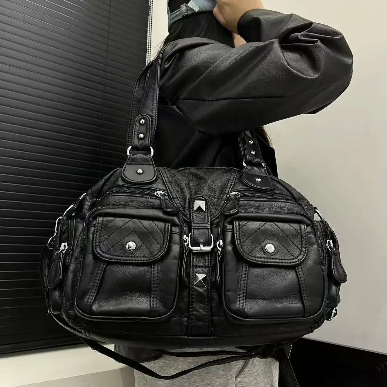 Ladies' Fashionable Retro Vintage Hot Girl Motorcycle Tote With Large Capacity Y2k Washed Vegan Leather Shoulder Bag