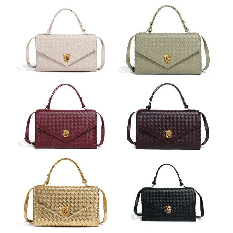 Factory Price 2025 Handwoven Women Fashion Bacchus Dinner Clutch High-End Lightweight Shoulder Evening Bags