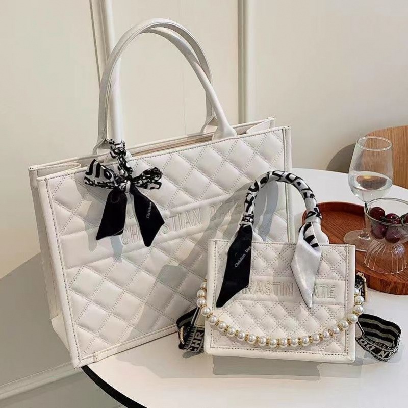 2025 Summer Must-Have Designer Tote Bag - Quilted Crossbody & Shoulder Purse w/Free Shipping Oversized Trendy Women's Work Bag w/Chain Strap