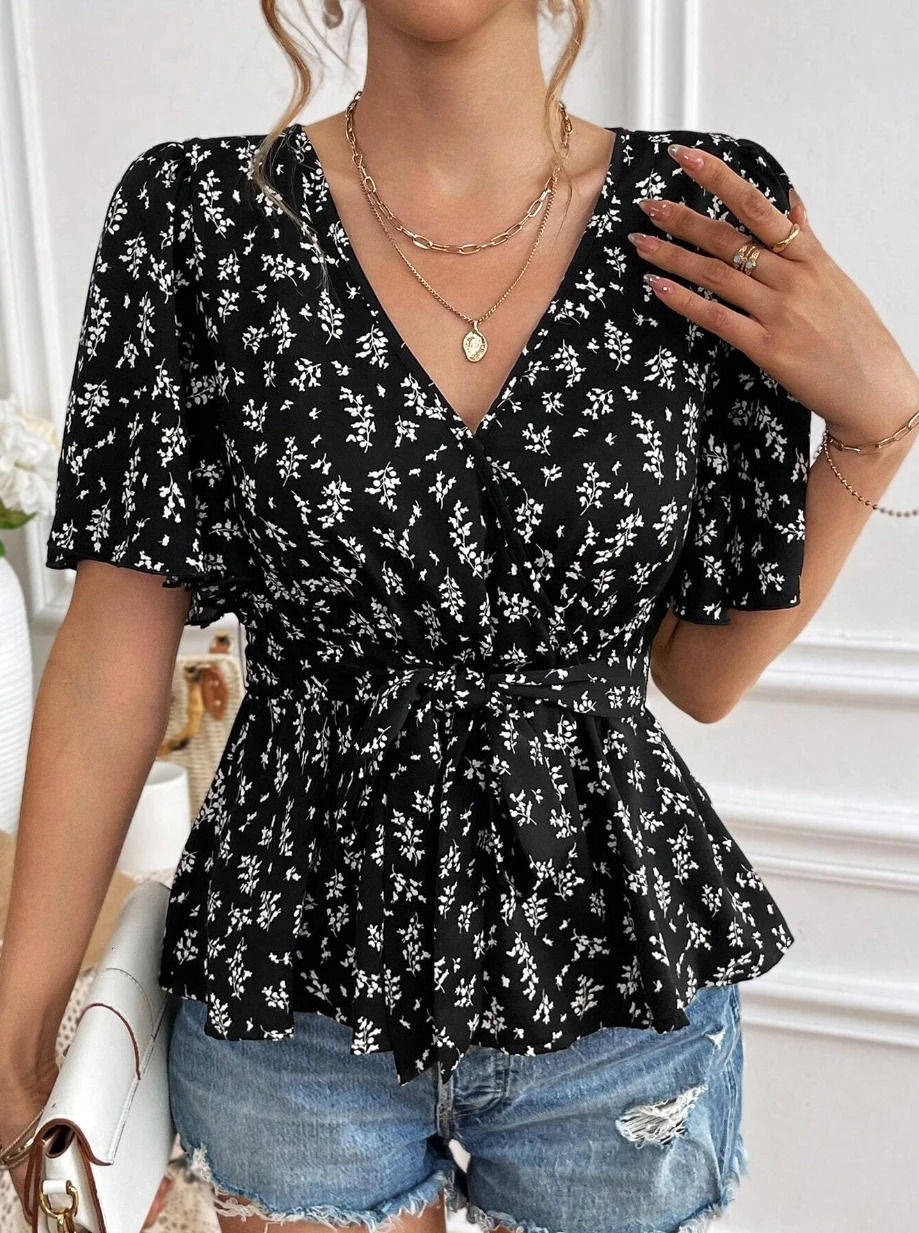 1 sweet floral Vneck short sleeved shirt with belt womens summer French n abdominal coverage weight loss temperature top 250425