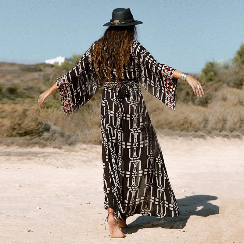 Beach covered oversized kimono womens geometric printed synthetic silk with belt suitable for loose and lightweight cardigans in summer 250422