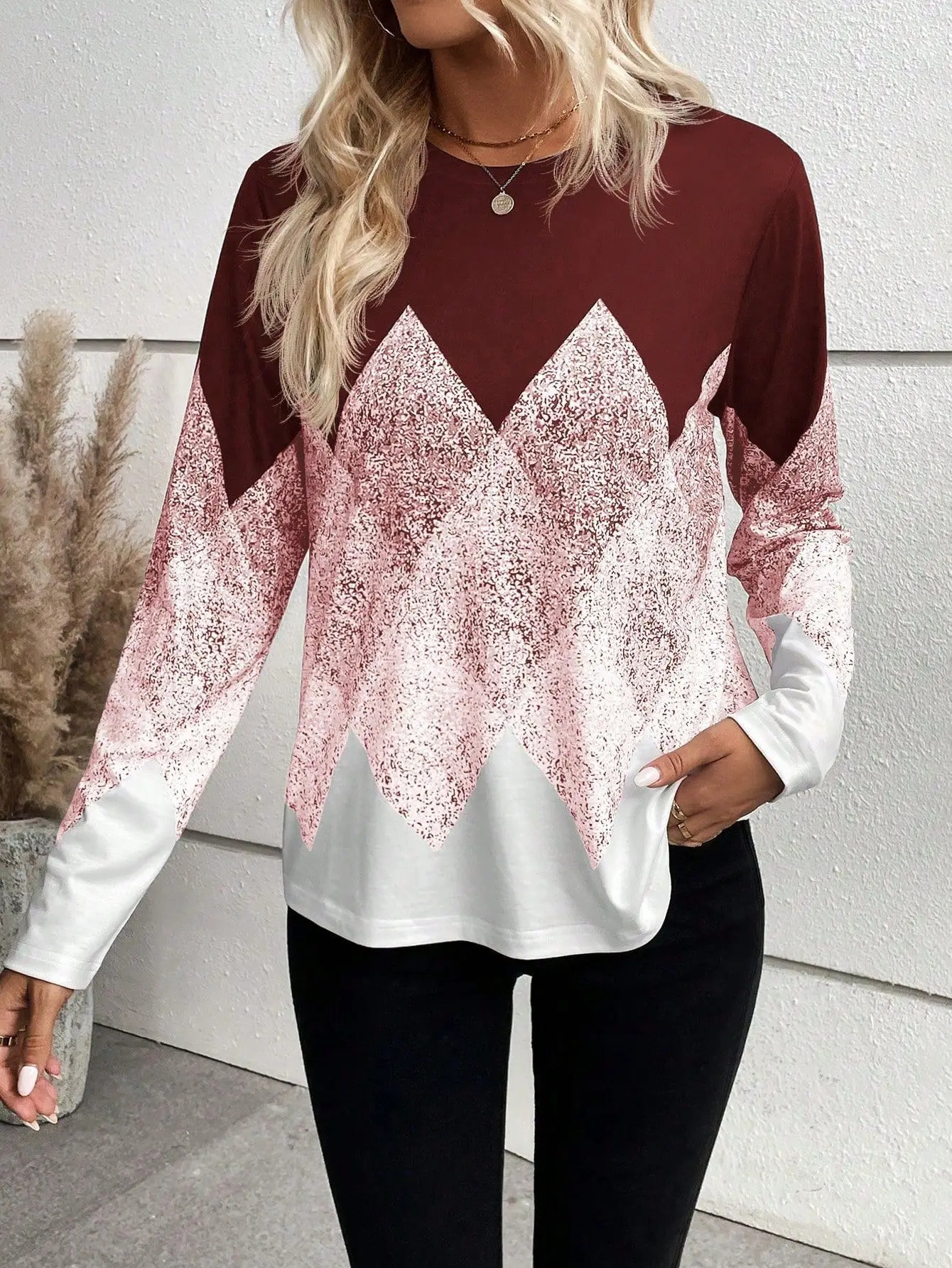 Cross border Womens Geometric Pattern Printing Roundneck for SpringSummer 2024 in Europe and the United States 250425