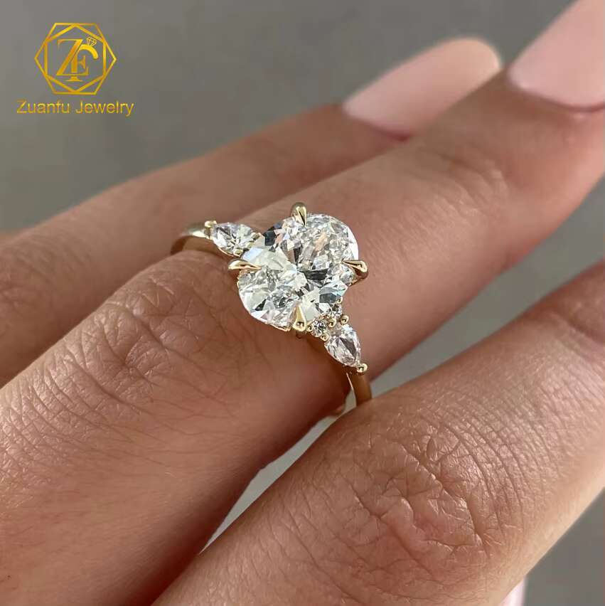 Customized Three Stone Moissanite Diamond Ring 9K 10k 14k 18k White Yellow Rose Solid Gold Oval Moissanite Ring for Women