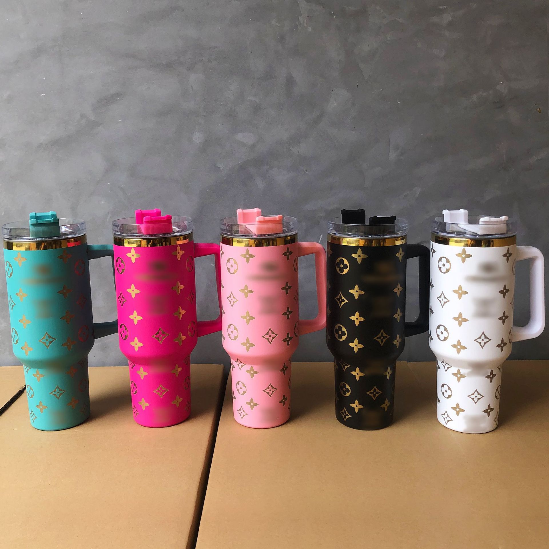 US Stock Designer 40Oz Cup Tumbler Handle Straw Car Cups With Lid For Christmas Gifts 1221