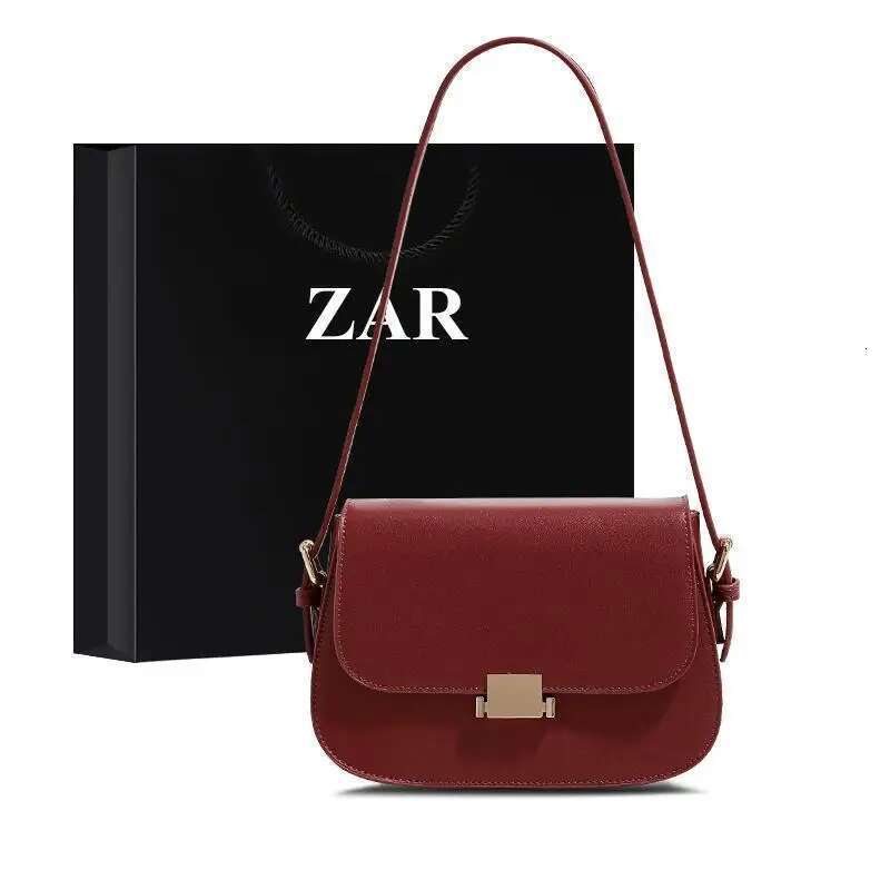 New Fashionable Armpit Crossbody Bag With High-End Feel For Wedding Brides