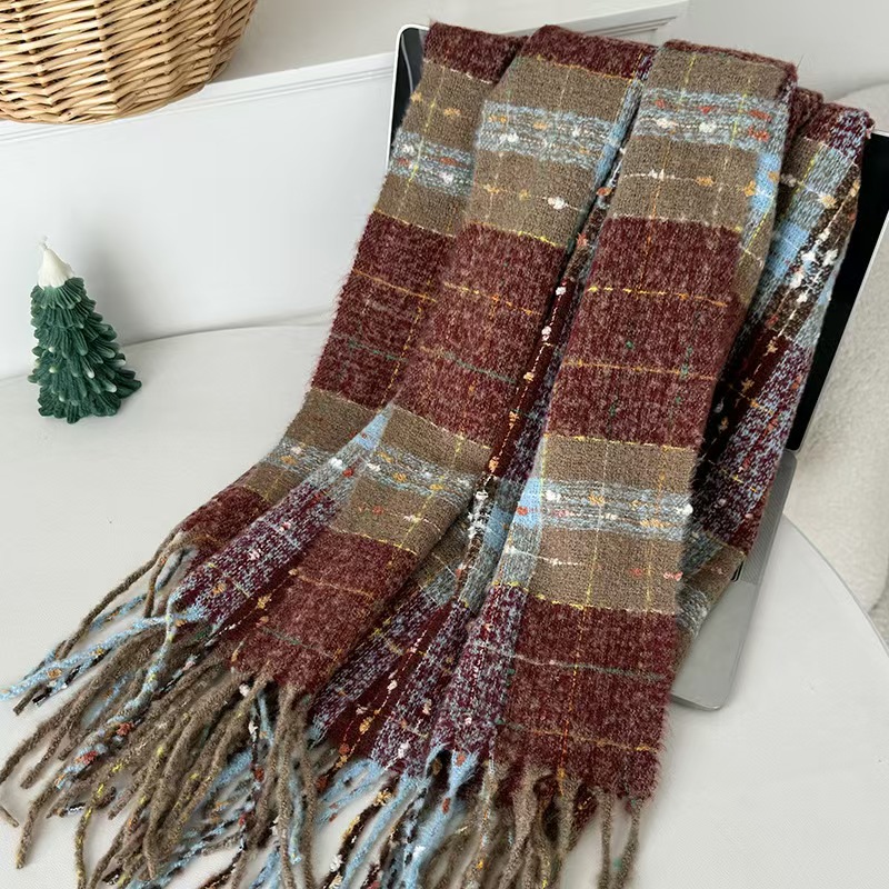 T610 Starry Retro Plaid Scarf Women's Winter Hot Style All-match Korean Version Contrast Color Warm Tassel Shawl