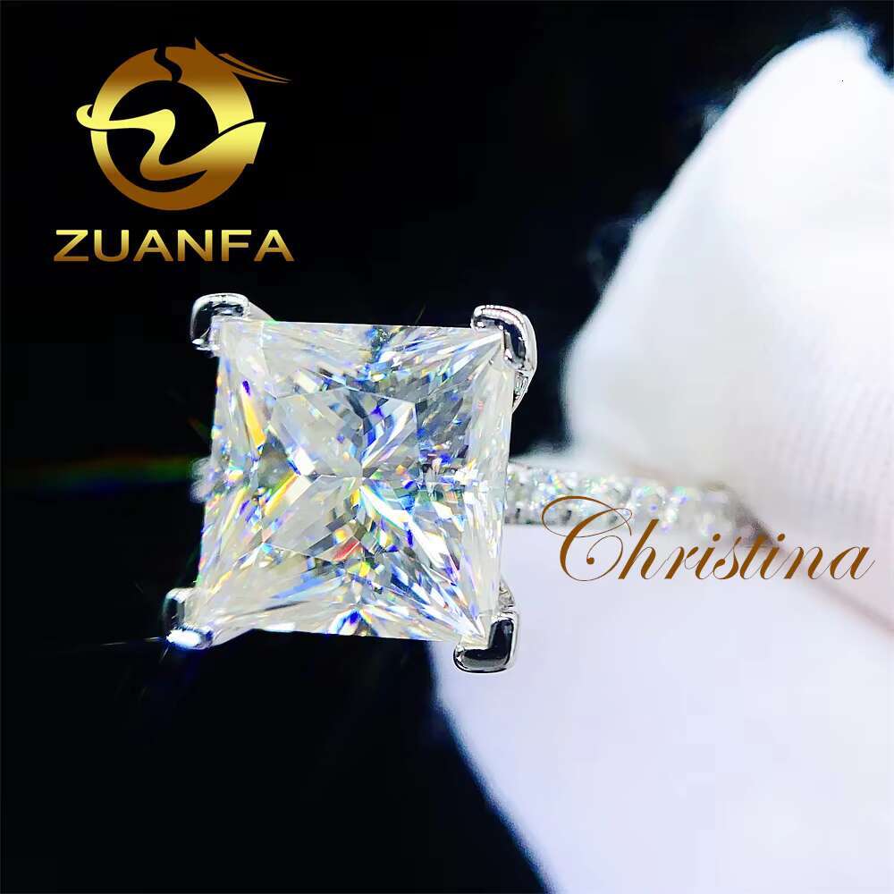 Wedding Ring Gold Customized Au585 14k Gold Princess Colorless Vvs Moissanite Rings Engagement