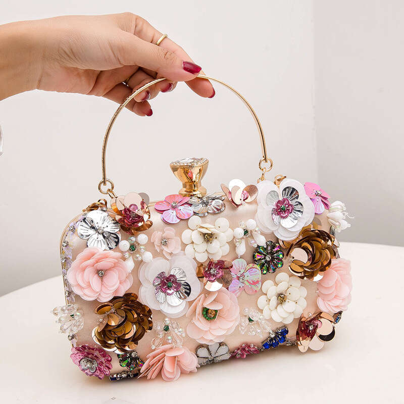 Dinner Bag New Handmade Pearl Embroidered Flower Banquet For Parties Ladies Holding Bridal Wedding Bag KQ