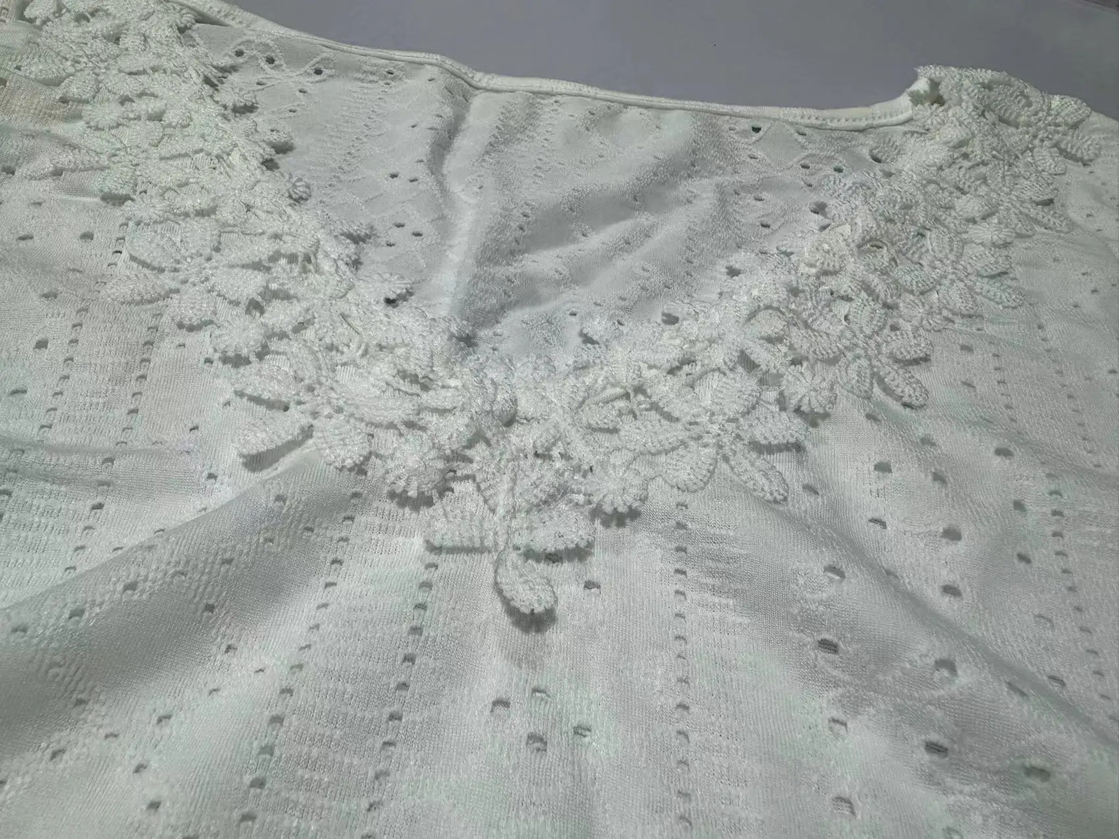 Womens Tshirt plus size springsummer elegant and fashionable hollow lace patch work collar loose lotus sleeves knitted fabric 250430Z