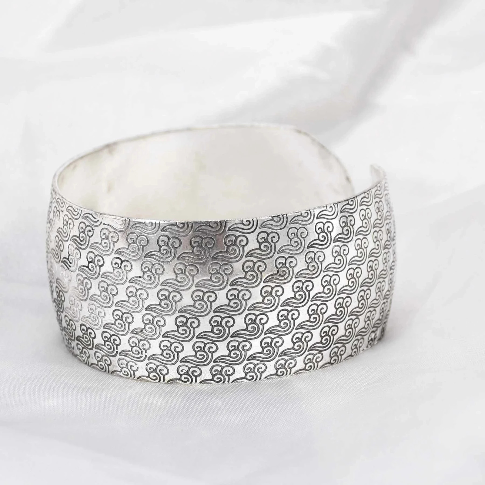 Vintage gold and silver sleeve bracelet for women Indian Pakistani ethnic open bracelet Afghan African bracelet jewelry 250425