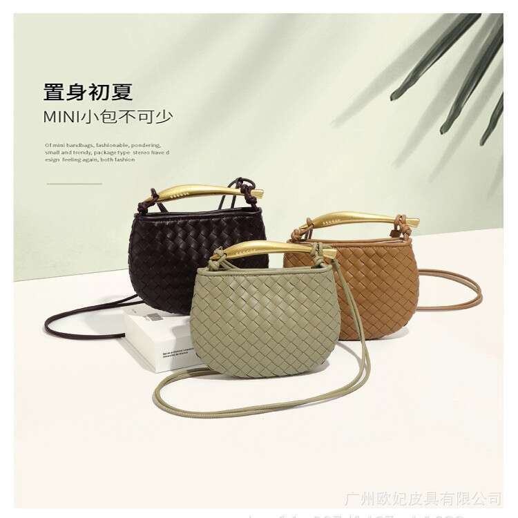 New sardine hand woven women's fashion casual mini dumpling bag shoulder handbag