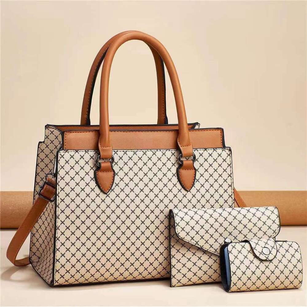 Hot selling women's European and American large capacity contrasting printed three piece set mother bag 2025 new casual versatile fashion