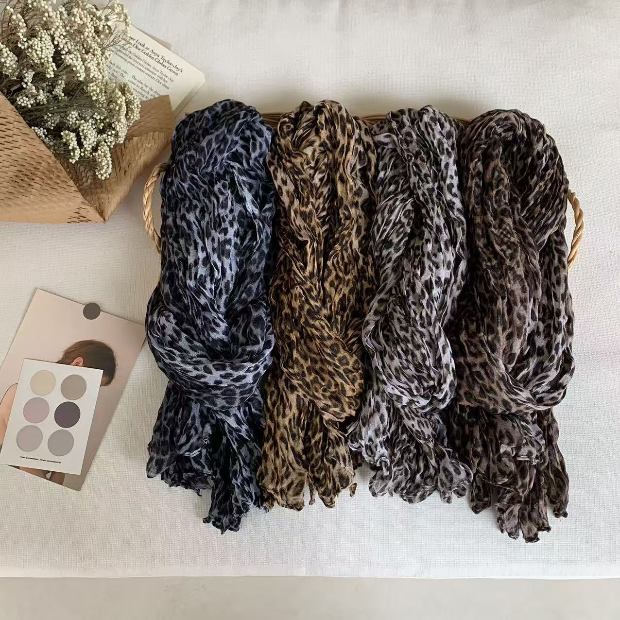 T614 leopard print design scarf high-end 2025 spring and autumn new style extended silk scarf autumn and winter warm shawl