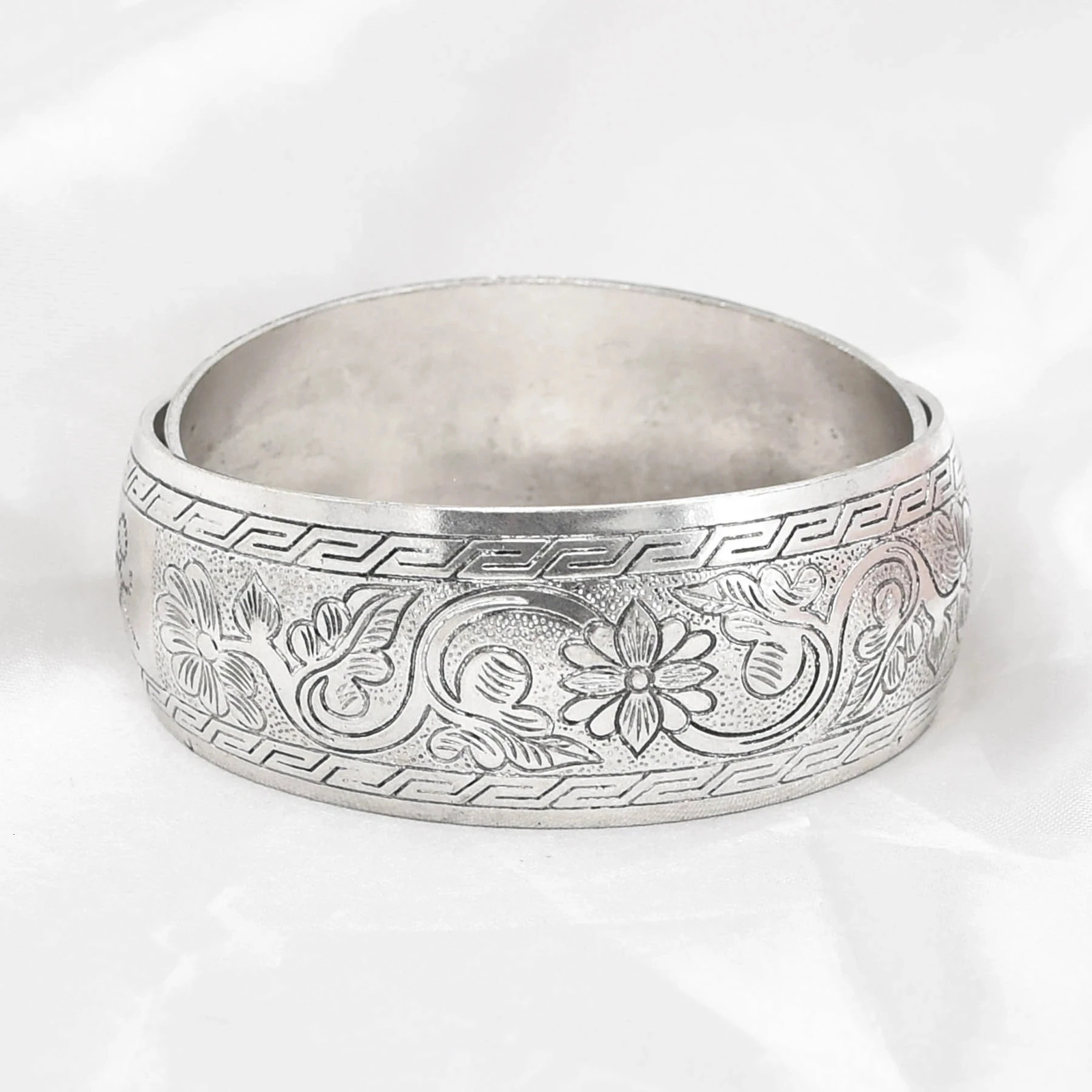 Vintage gold and silver sleeve bracelet for women Indian Pakistani ethnic open bracelet Afghan African bracelet jewelry 250425