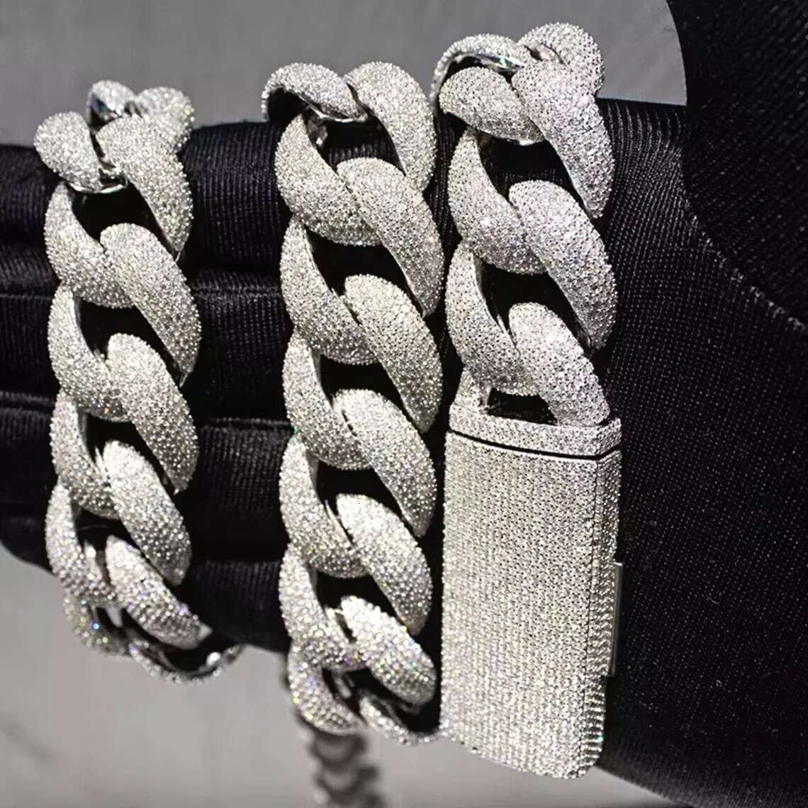 Custom VVS Moissanite Diamond Miami Cuban Link Chain Heavy Big Hiphop 20mm Iced Out 925 Sterling SIlver Cuban Link Chain