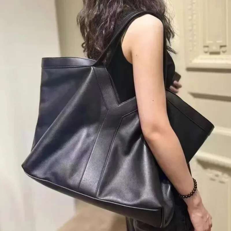 Genuine Leather Women Handbag Mother and Baby Top Layer Large Capacity Designed Tote Bag