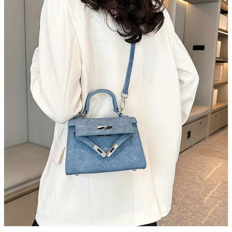 Spring/Summer Handheld Kelly Women's Retro High End Single Shoulder Western Square Crossbody Bag, 2025 New Casual Fashion Trendy Clothing
