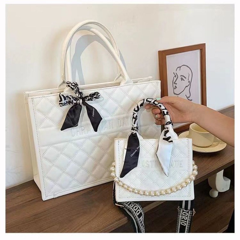 2025 Summer Must-Have Designer Tote Bag - Quilted Crossbody & Shoulder Purse w/Free Shipping Oversized Trendy Women's Work Bag w/Chain Strap
