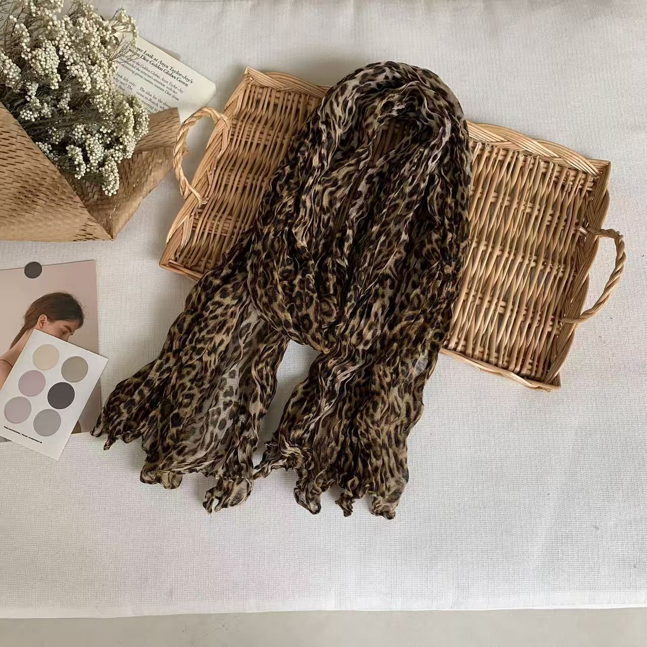 T614 leopard print design scarf high-end 2025 spring and autumn new style extended silk scarf autumn and winter warm shawl