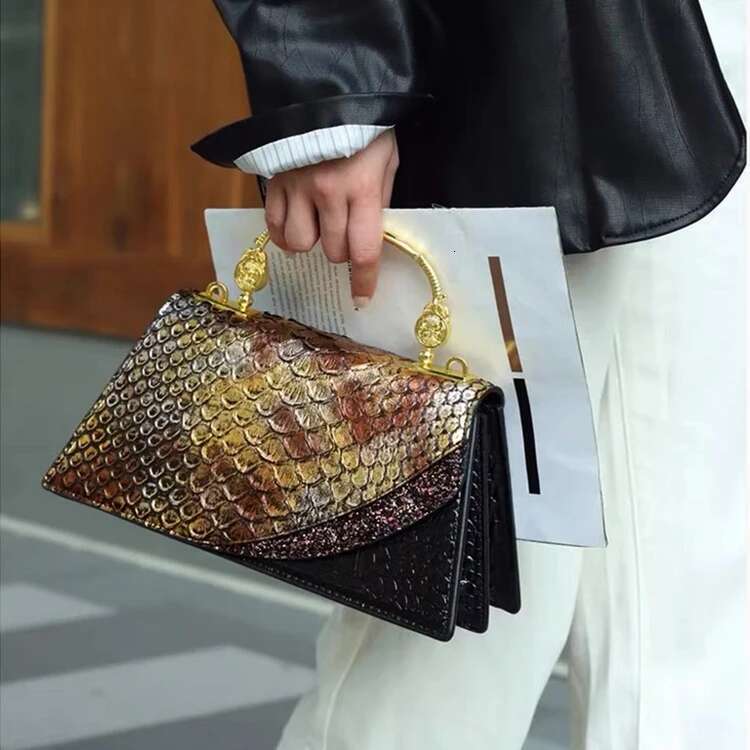 Designer Brand New Cowhide High Quality Fashion Handbag Dragon Scale Crocodile Print Shoulder Bag for Women Hot Sale