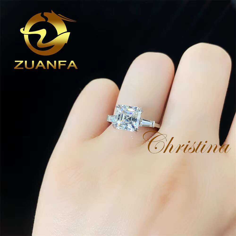 High Quality Asscher Cut Three Stone Moissanites Jewelry 18K Solid White Gold Engagement Ring