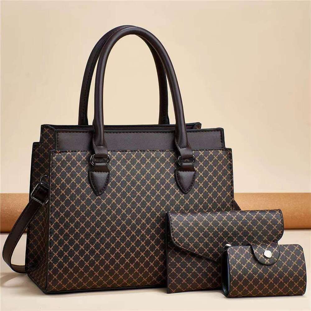 Hot selling women's European and American large capacity contrasting printed three piece set mother bag 2025 new casual versatile fashion