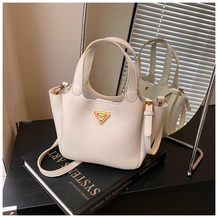 hot free shipping designer shoulder bags flap Spring Fashionable Versatile Plain vintage casual Crossbody Bag black
