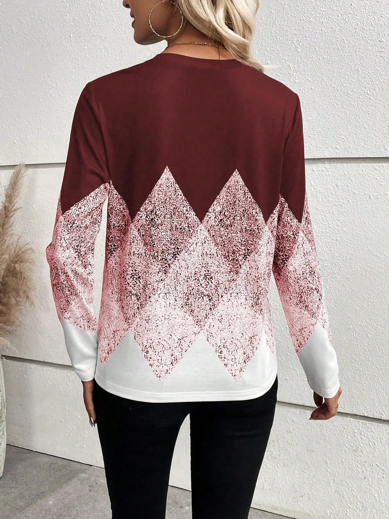 Cross border Womens Geometric Pattern Printing Roundneck for SpringSummer 2024 in Europe and the United States 250425